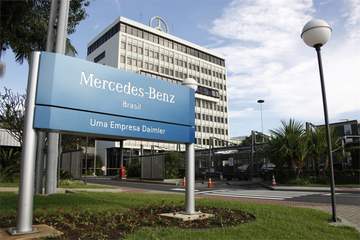 A Mercedes-Benz disponibiliza diversas vagas para estudantes na capital de São Paulo