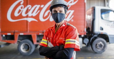 Segunda maior fabricante da Coca-Cola no Brasil, Solar Coca-Cola anuncia abertura de vagas para programa de estágio 2024