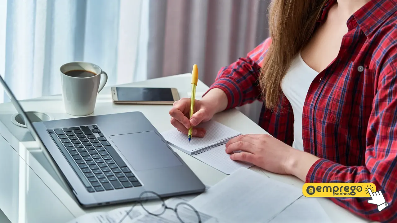 Assistente de Cadastro HOME OFFICE na Unyleya Educacional para Ensino médio completo ou superior cursando 1 Assistente de Cadastro HOME OFFICE na Unyleya Educacional para Ensino médio completo ou superior cursando