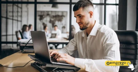Aurum busca pessoas para trabalhar em casa! Empresa está com 5 vagas home office abertas em site de recrutamento
