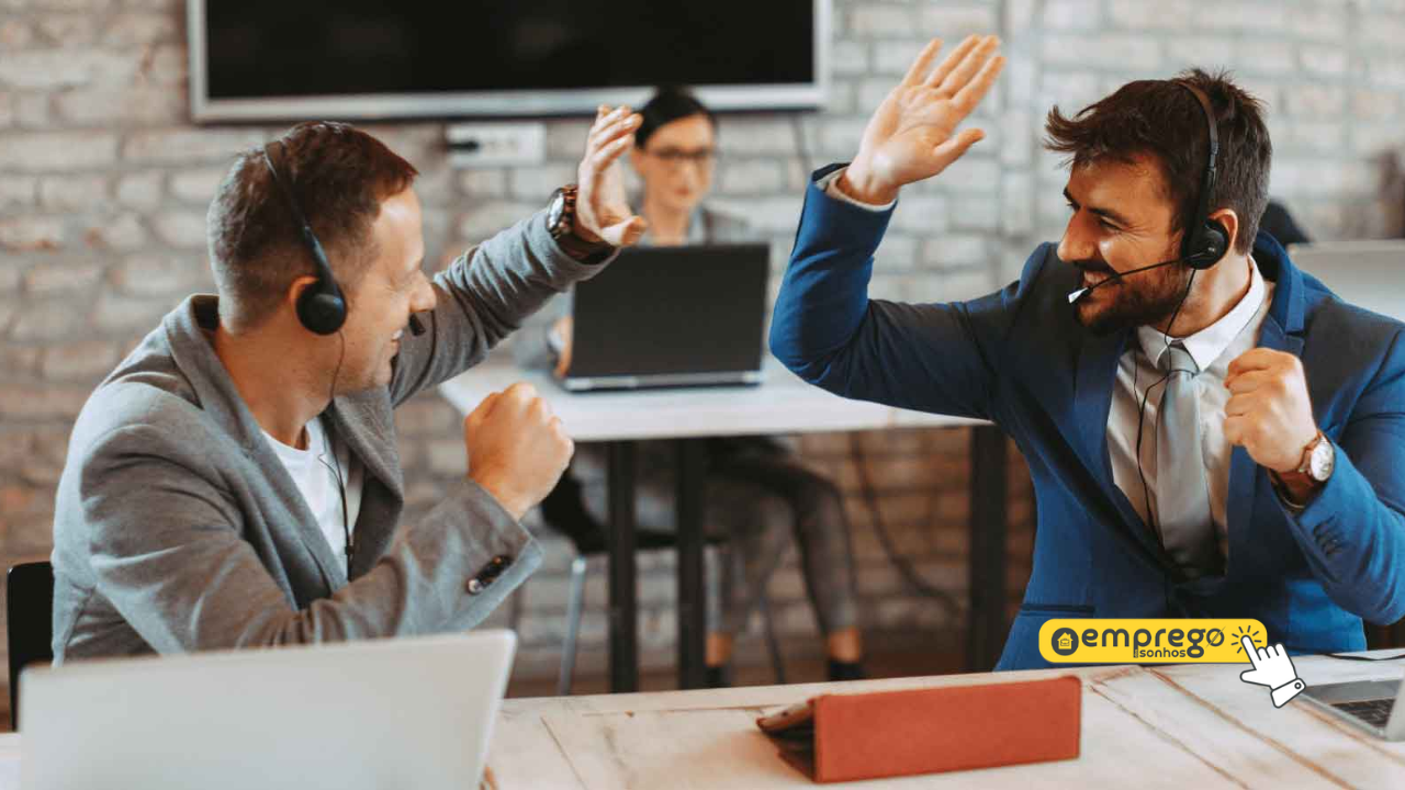 Vaga home office: Analista de Sucesso do Cliente na Fullstar Digital com plano de carreira, treinamentos e day off 1 Vaga home office: Analista de Sucesso do Cliente na Fullstar Digital com plano de carreira, treinamentos e day off
