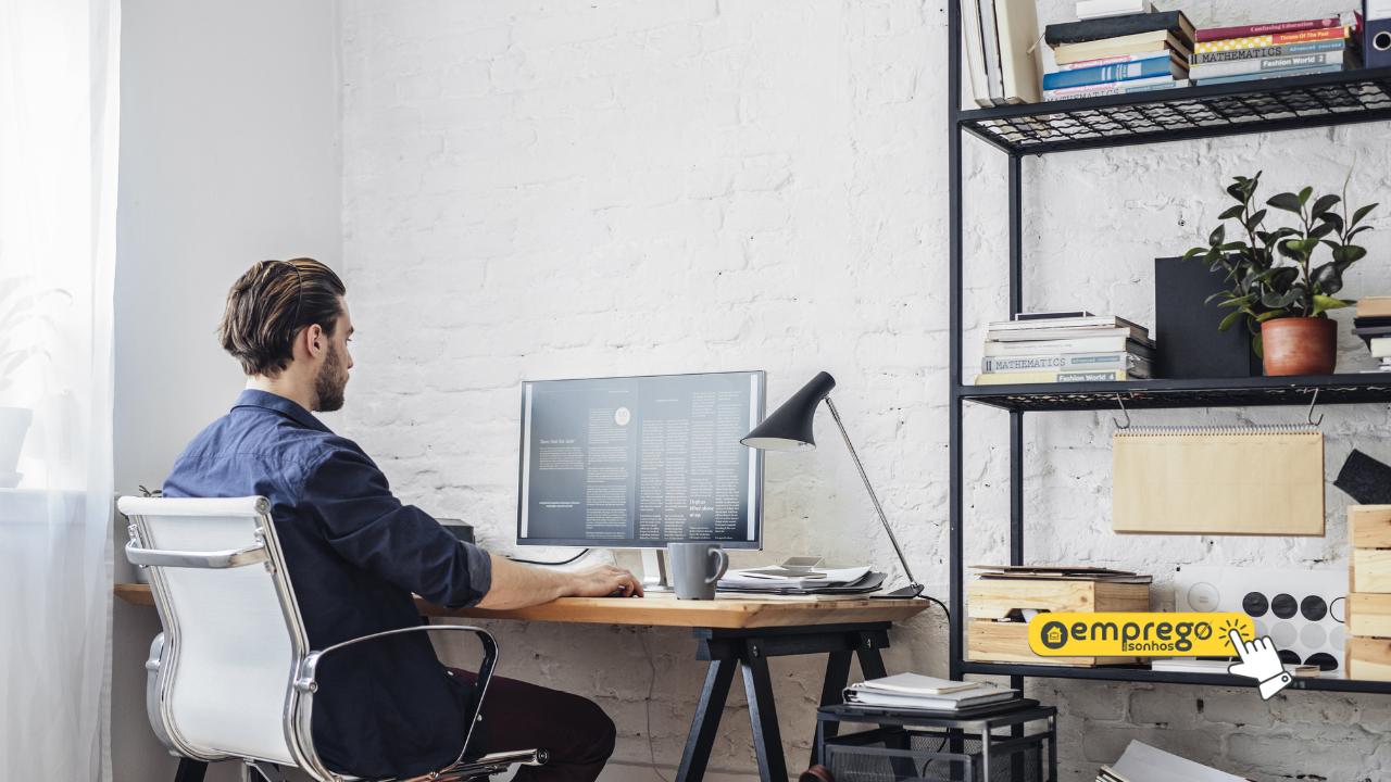 Técnico de Suporte com salário de R$ 2.100/mês. Vaga home office para ensino médio completo com jornada de 4 dias 1 Técnico de Suporte com salário de R$ 2.100/mês. Vaga para ensino médio completo com jornada de 4 dias