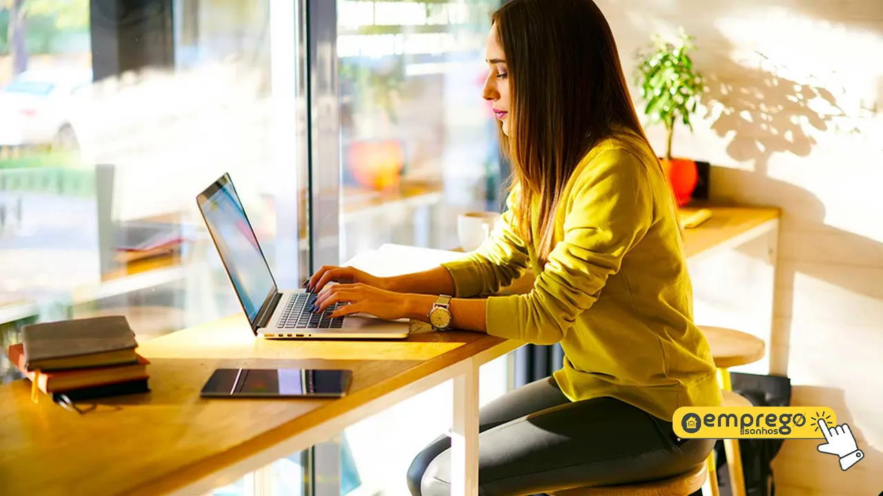 Trabalhe em casa com equipe de Atendimento na Automatizza! Vaga home office com salário fixo + bônus 1 Trabalhe em casa com equipe de Atendimento na Automatizza! Vaga home office com salário fixo + bônus
