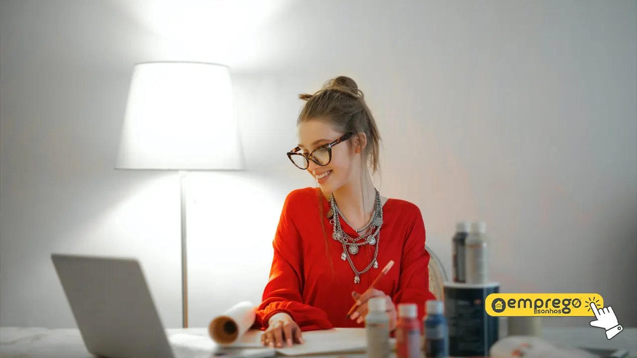 Trabalho remoto como Analista de Experiência do Cliente na Avenue! Conquiste sua vaga home office com benefícios de CLT