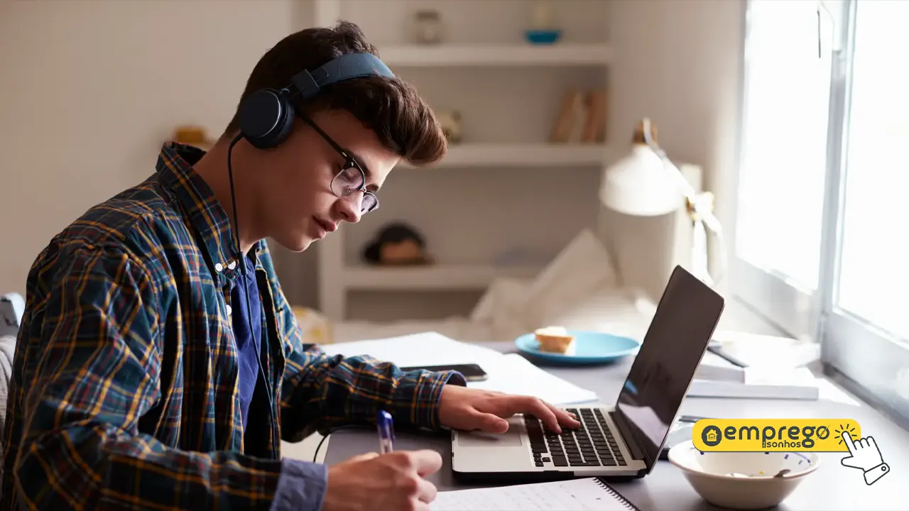 Vaga Home Office para Atendente de Clientes na Maringá Turismo! Oportunidade para quem quer trabalhar em casa