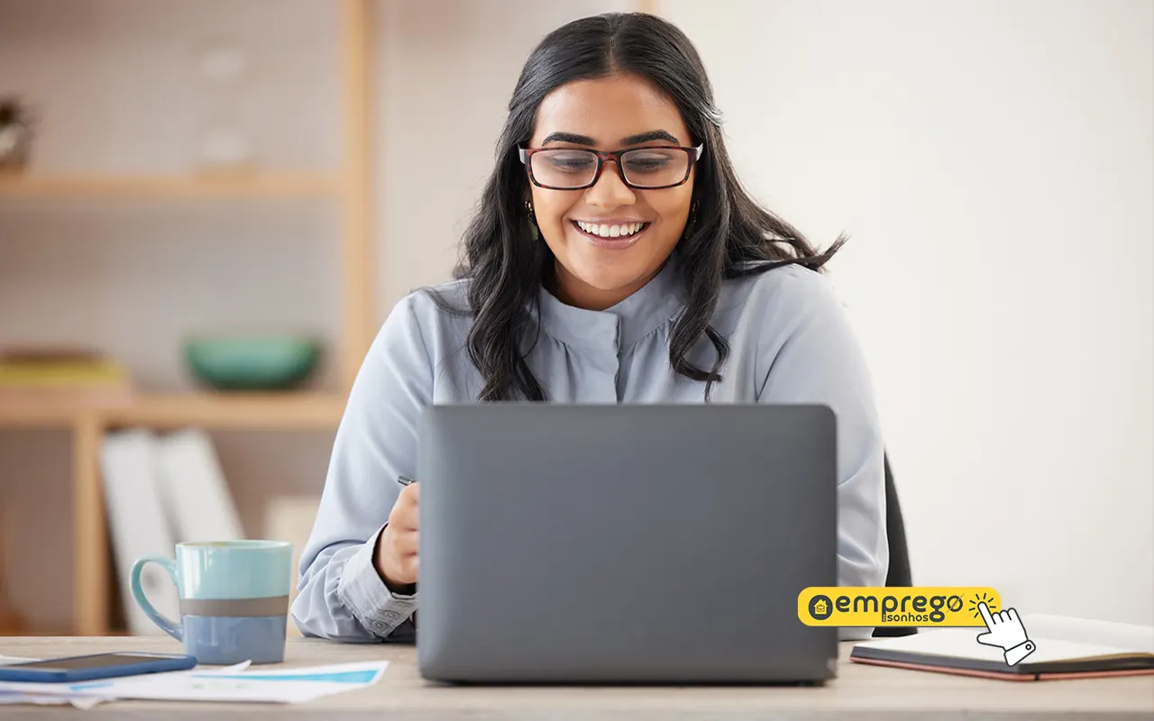 Vaga home office para Atendente de Telemarketing Receptivo na QIRH S