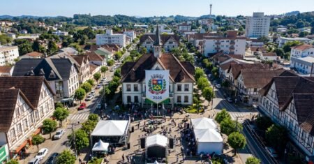 Concurso da Prefeitura de São Bento do Sul em 2026 confirma inscrições com datas definidas, salários de até R$ 20.795,15 e provas em abril e maio sob organização do Instituto Tupy